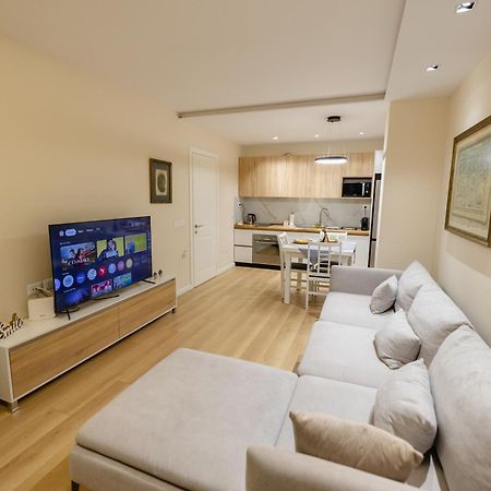 Luxury Center Observatori Apartment 地拉那 外观 照片