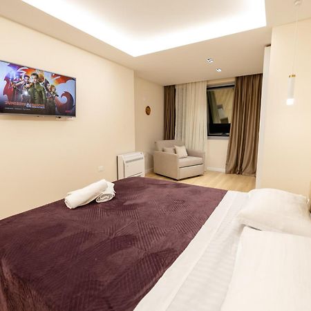 Luxury Center Observatori Apartment 地拉那 外观 照片