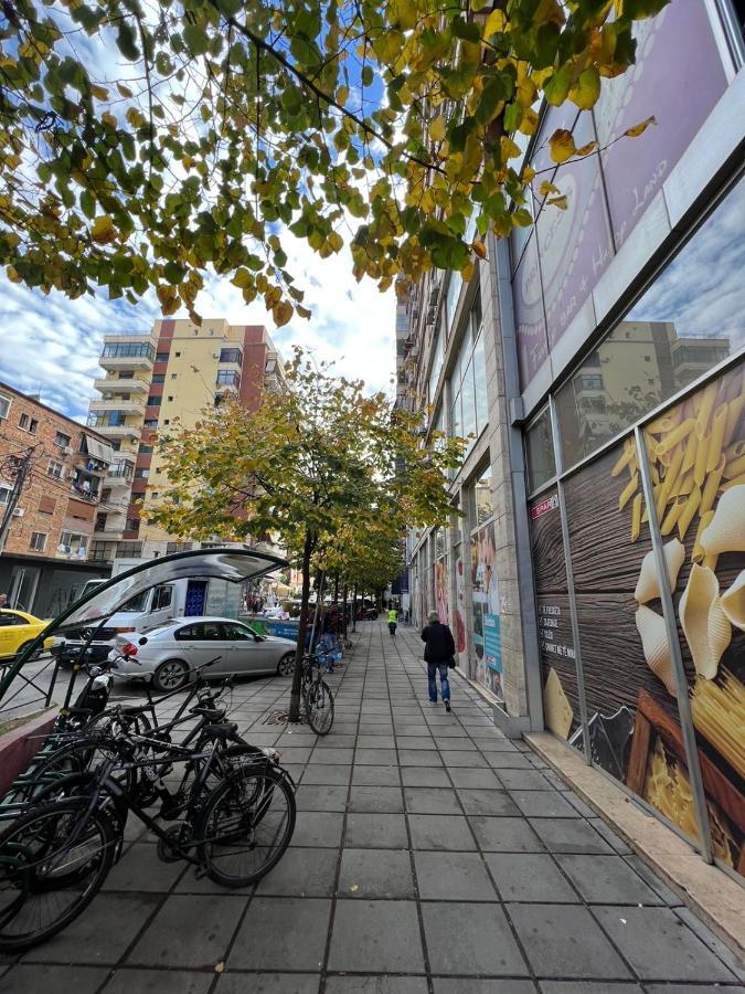 Luxury Center Observatori Apartment 地拉那 外观 照片