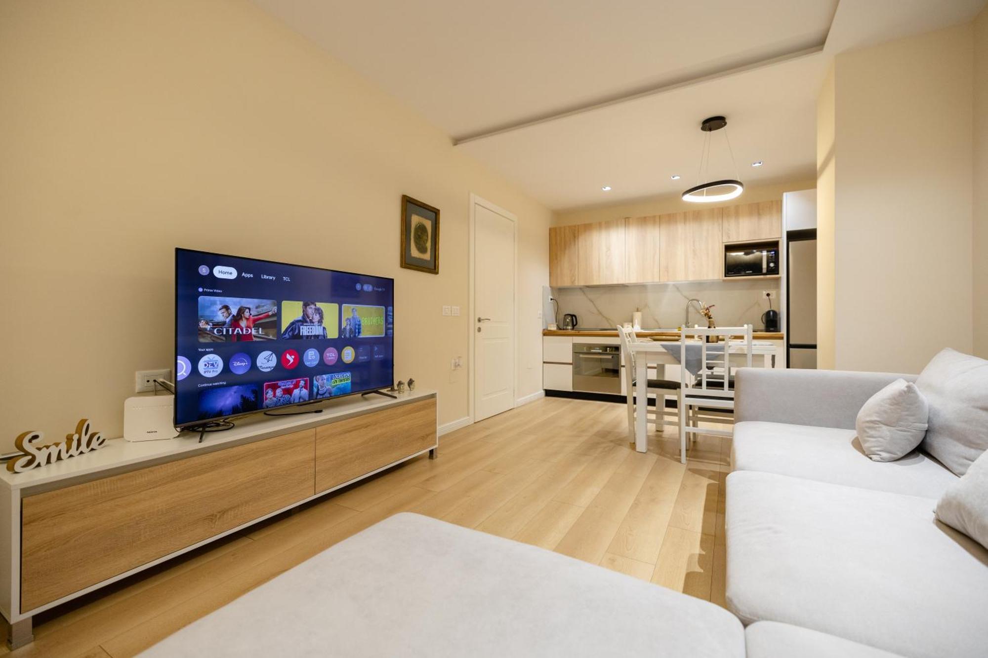 Luxury Center Observatori Apartment 地拉那 外观 照片