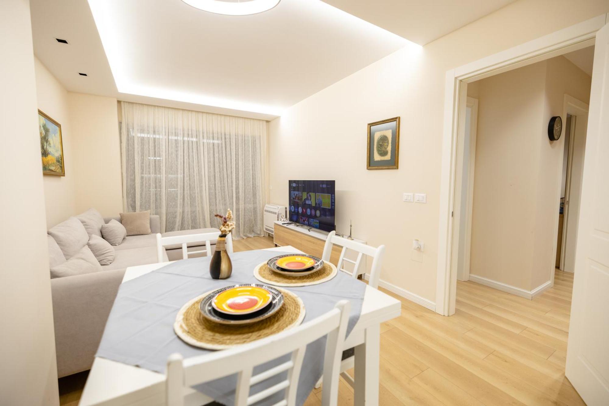 Luxury Center Observatori Apartment 地拉那 外观 照片