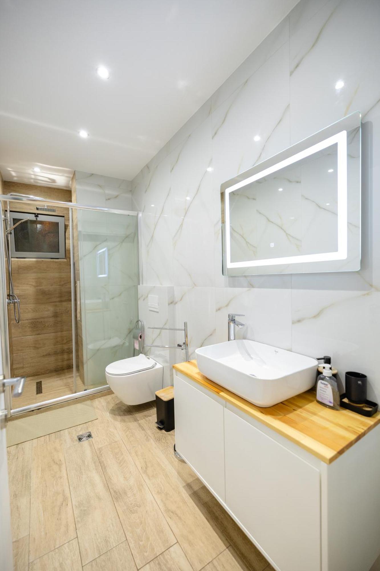 Luxury Center Observatori Apartment 地拉那 外观 照片