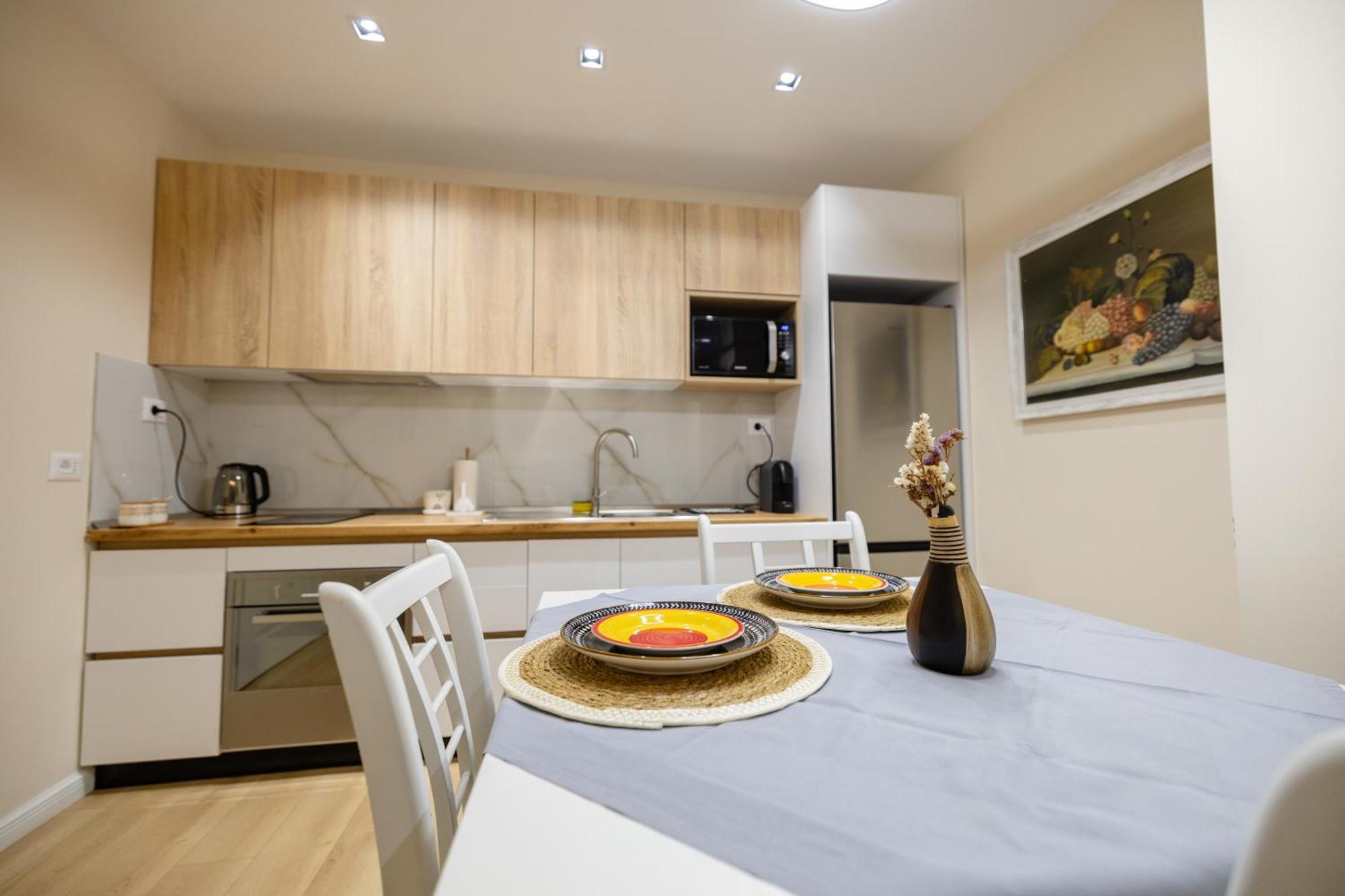 Luxury Center Observatori Apartment 地拉那 外观 照片