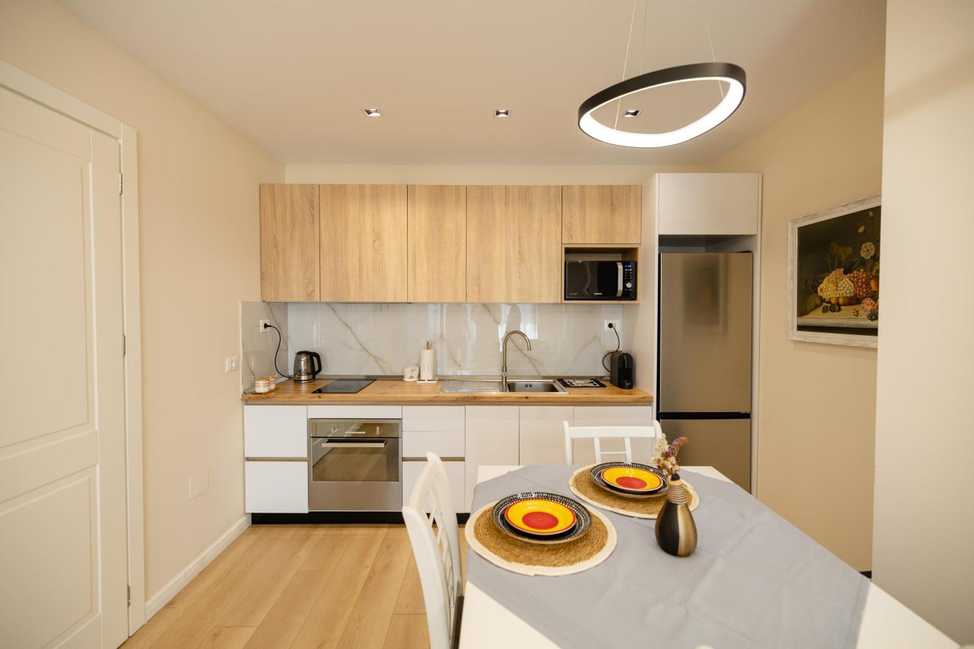 Luxury Center Observatori Apartment 地拉那 外观 照片