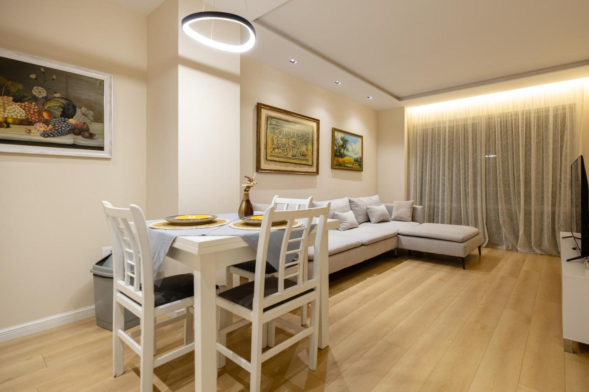 Luxury Center Observatori Apartment 地拉那 外观 照片