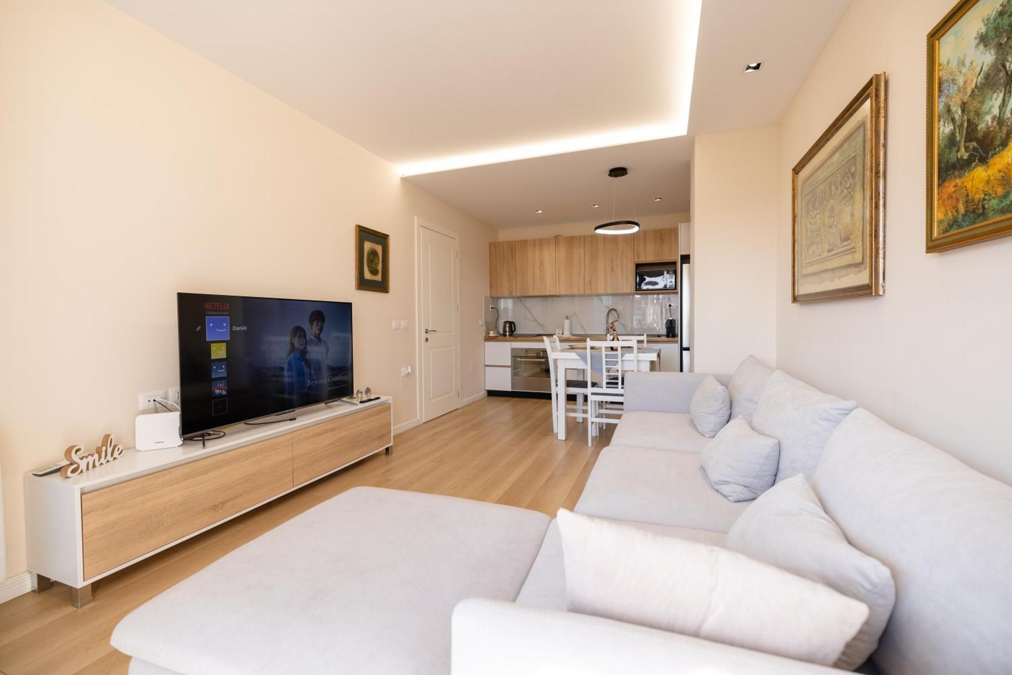 Luxury Center Observatori Apartment 地拉那 外观 照片