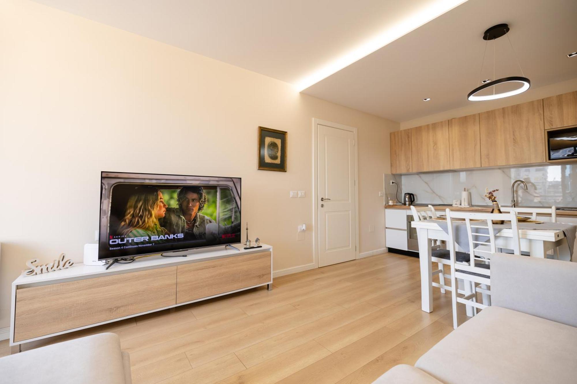 Luxury Center Observatori Apartment 地拉那 外观 照片