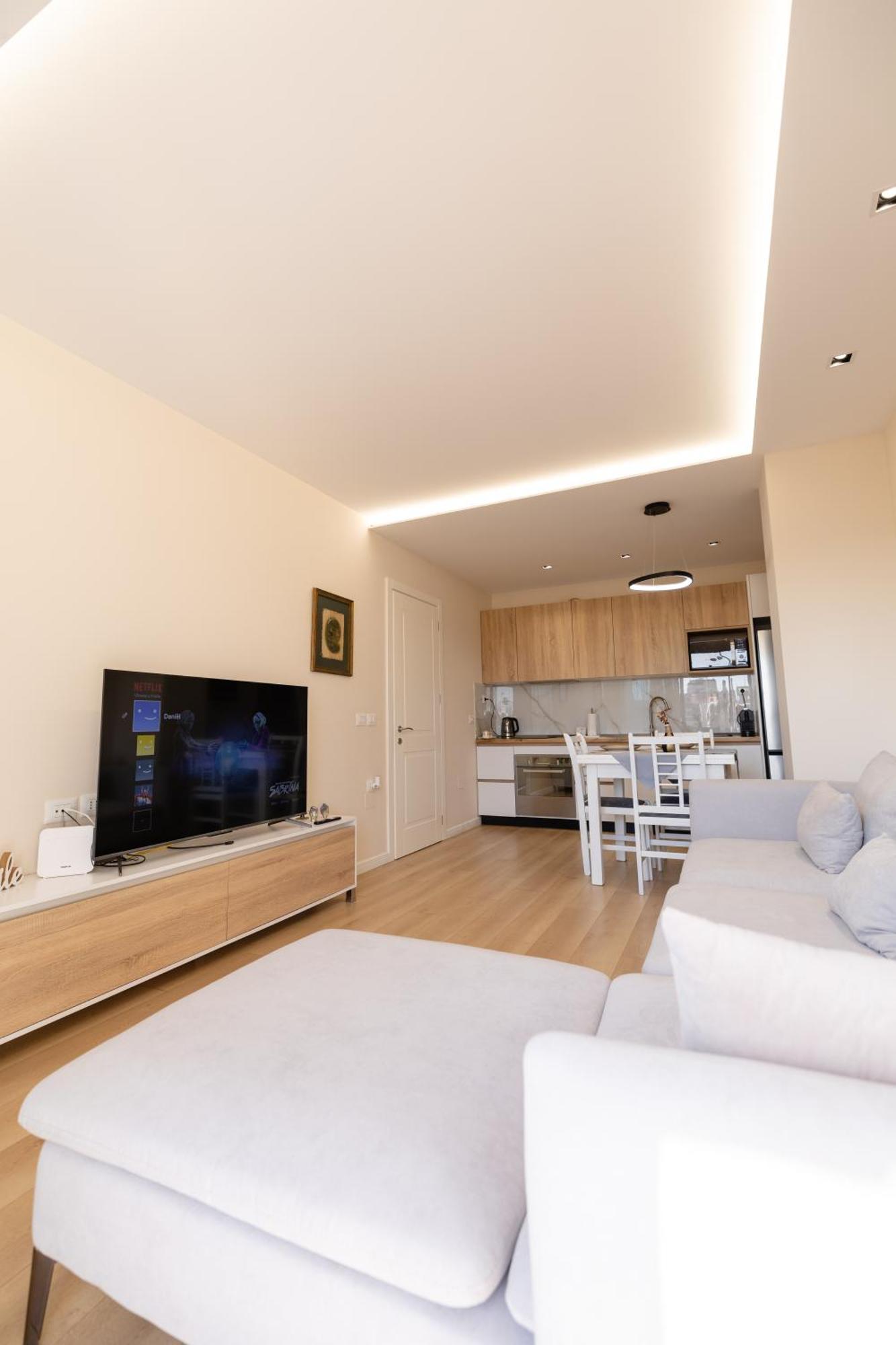 Luxury Center Observatori Apartment 地拉那 外观 照片