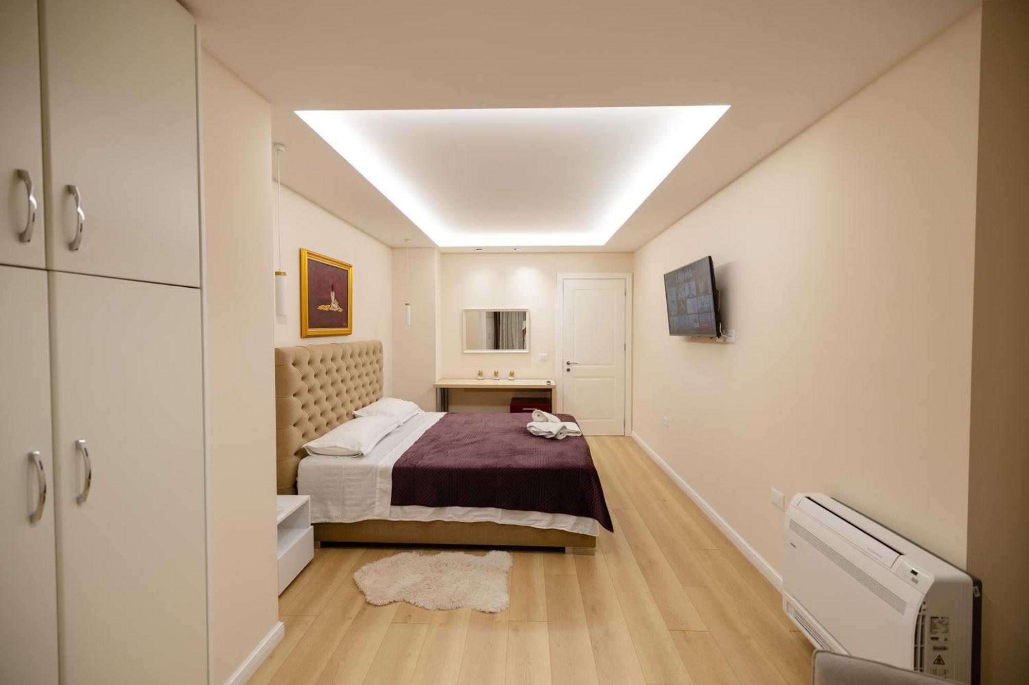 Luxury Center Observatori Apartment 地拉那 外观 照片